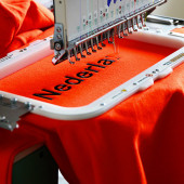 Personnalisation tenue de travail avec la roderie