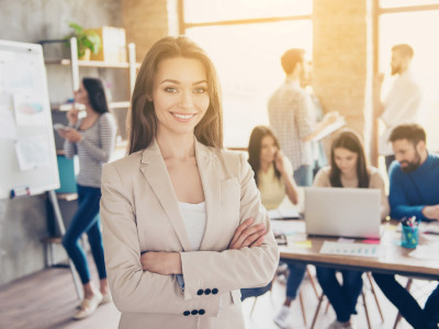 Conseils au féminin pour être stylé au travail